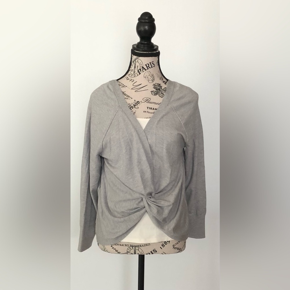 Victoria's Secret Sweater Grey Long Sleeves Size Large